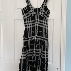 - Burberry dress size 4